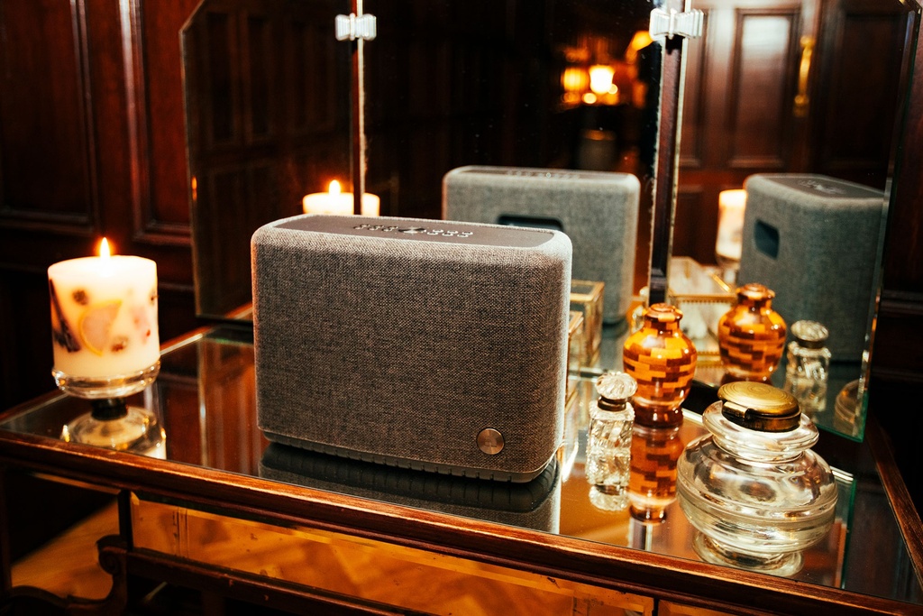 A15 Enceinte Multiroom Sans fil Wifi IPX2 Bluetooth